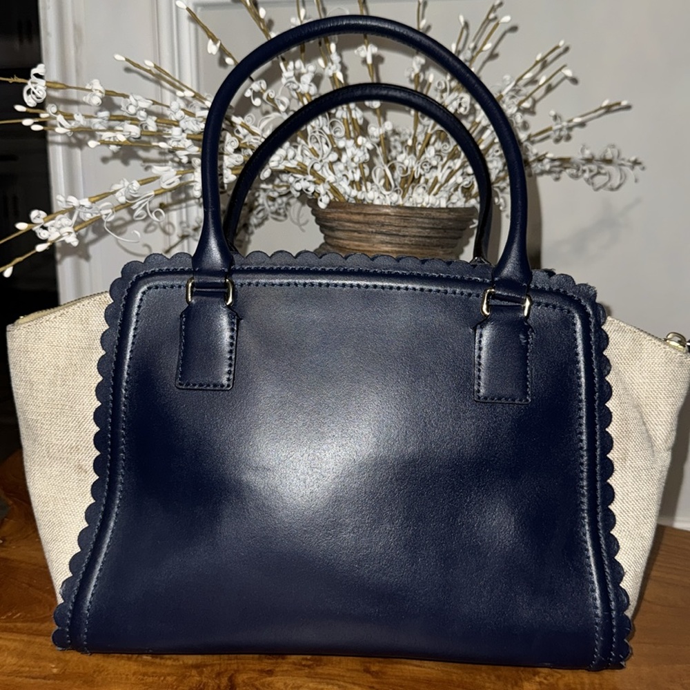 GUC Kate Spade Scalloped Navy Blue Leather Satchel - Picture 2 of 10